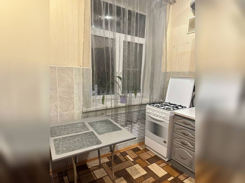 3-комнатная квартира, 65 м2 3/3 этаж, Жил-участок, ул. Гвардейская - фото 10