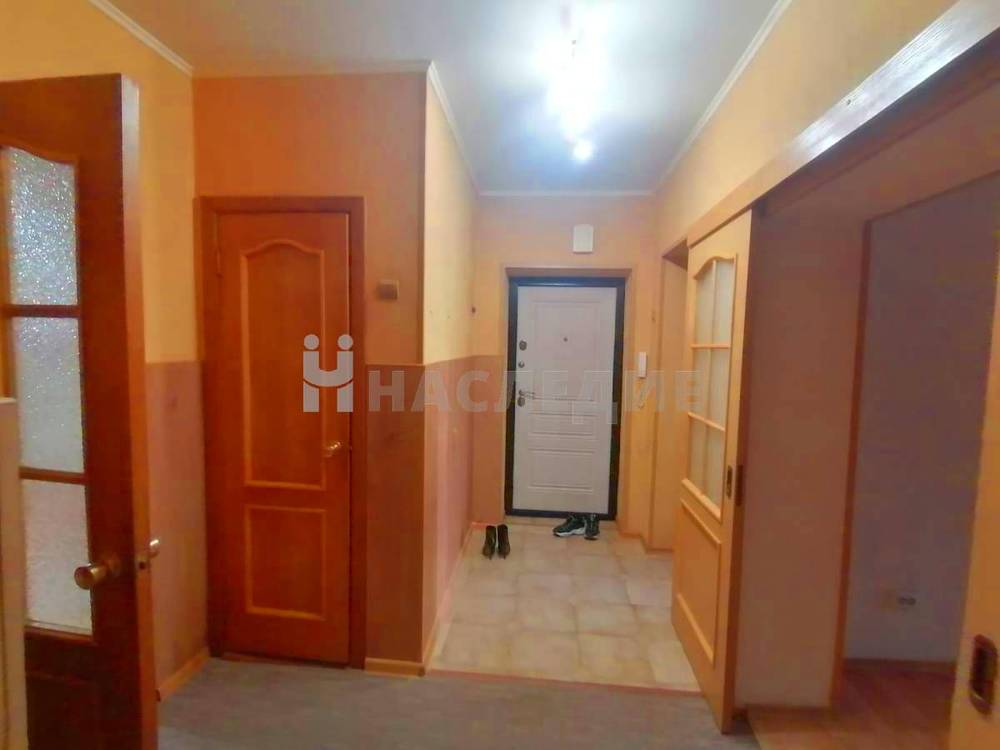 3-комнатная квартира, 80.5 м2 1/5 этаж, Азовский рынок, ул. Думенко - фото 8