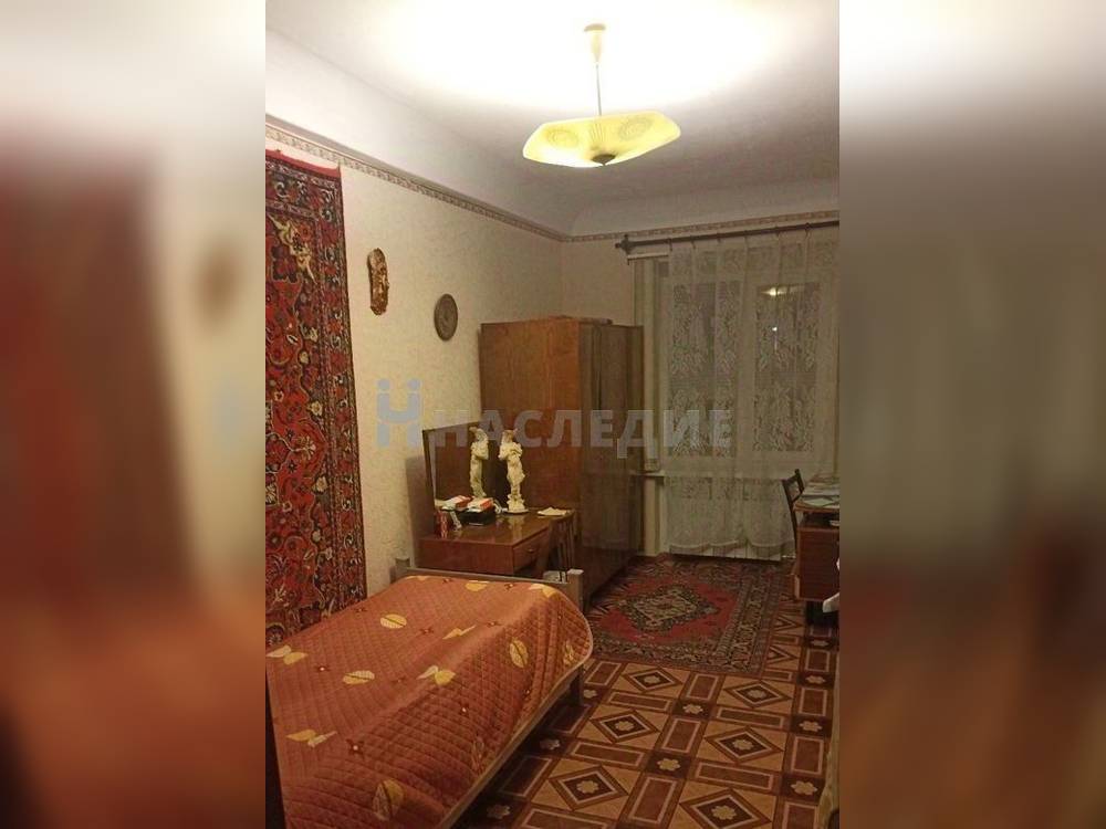 2-комнатная квартира, 45 м2 4/5 этаж, 19 школа, ул. Островского - фото 1