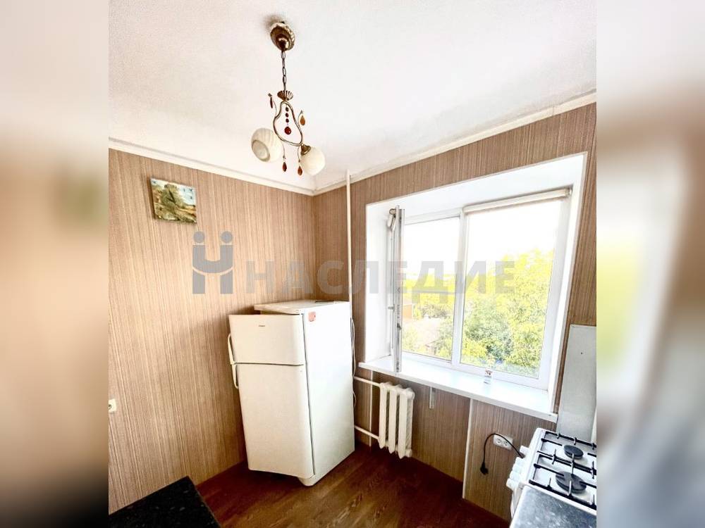 2-комнатная квартира, 46.2 м2 4/5 этаж, район 8 школы, ул. Бакунина - фото 5