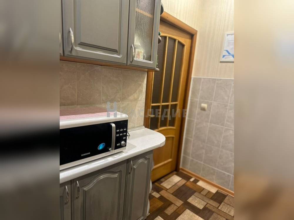 3-комнатная квартира, 65 м2 3/3 этаж, Жил-участок, ул. Гвардейская - фото 11