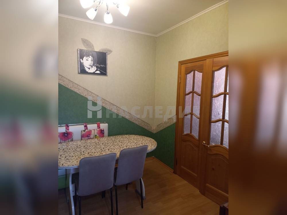 3-комнатная квартира, 70 м2 2/2 этаж, Азовский рынок, ул. Александровская - фото 13