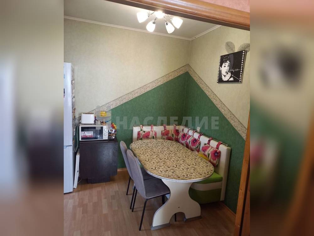 3-комнатная квартира, 70 м2 2/2 этаж, Азовский рынок, ул. Александровская - фото 10