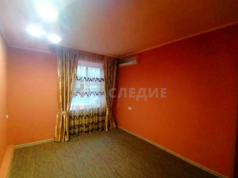 3-комнатная квартира, 80.5 м2 1/5 этаж, Азовский рынок, ул. Думенко - фото 2